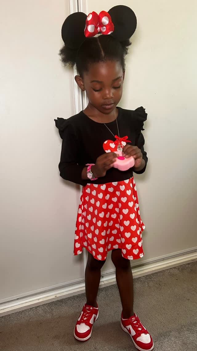 Post 9 by 🎀𝗧𝗮𝗮𝗹𝗶𝘆𝗮𝗵 𝗖𝗵𝗮𝗿𝗹𝗼𝘁𝘁𝗲 𝗦𝗵𝗮𝘆🎀 on Instagram (video)