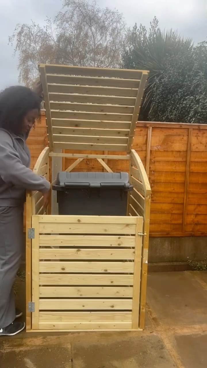 Post 4 by 🎀𝗧𝗮𝗮𝗹𝗶𝘆𝗮𝗵 𝗖𝗵𝗮𝗿𝗹𝗼𝘁𝘁𝗲 𝗦𝗵𝗮𝘆🎀 on Instagram (video)