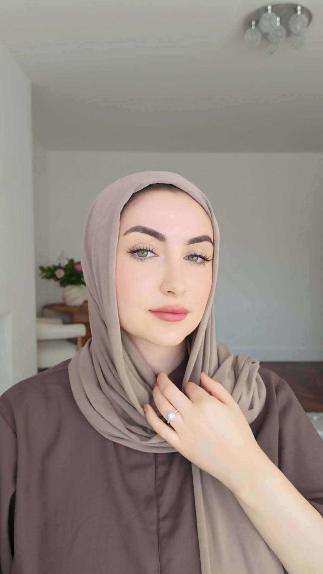 Post 7 by A Y L A on Instagram (video)