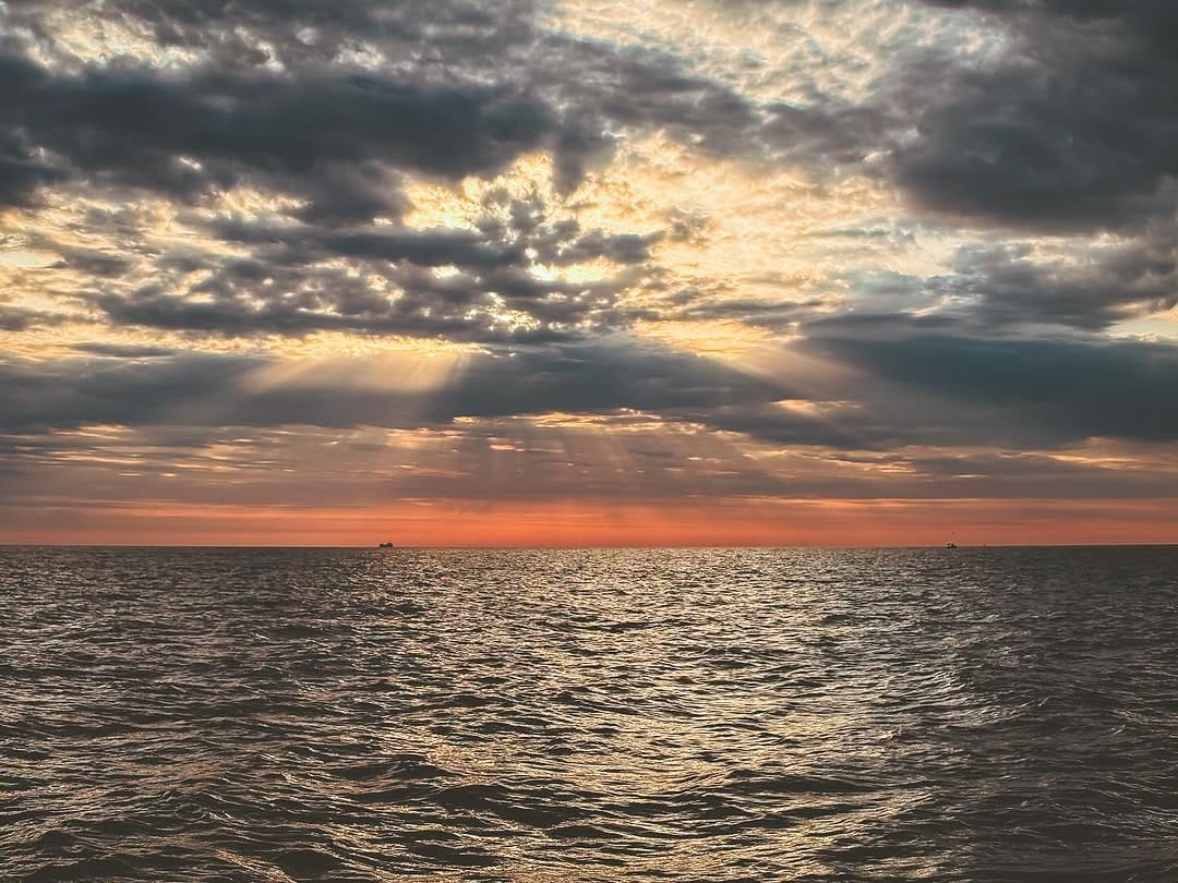 Post 3 by Carlie + Brady London | SV Valinor on Instagram (image)