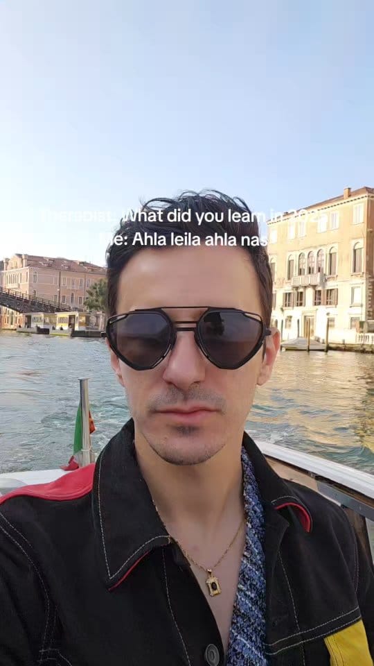 Post 4 by Deyvid Dimitrov on Instagram (video)