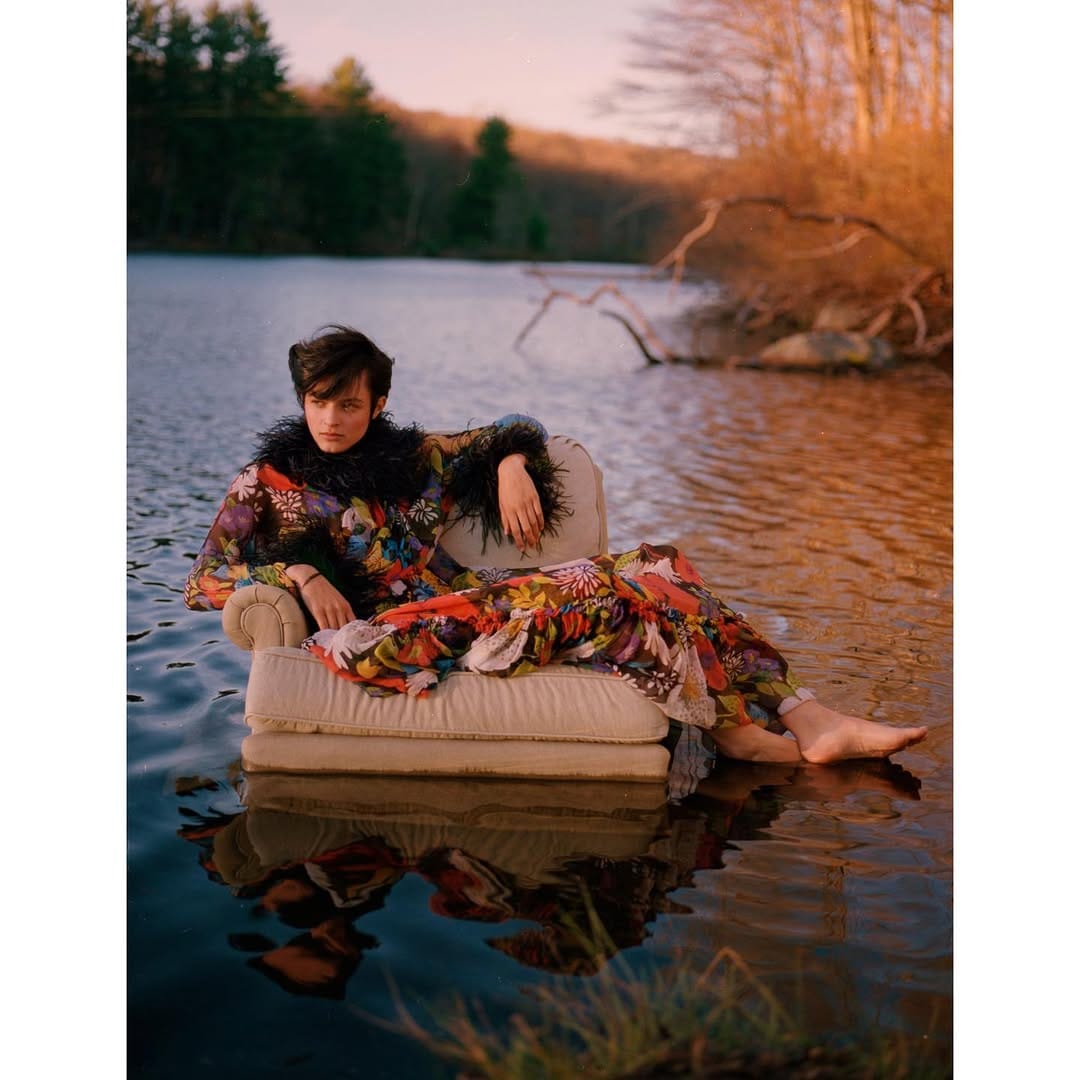 Post 9 by 𝐀𝐍𝐃𝐑𝐄𝐒 𝐃𝐄 𝐋𝐀𝐑𝐀 on Instagram (image)
