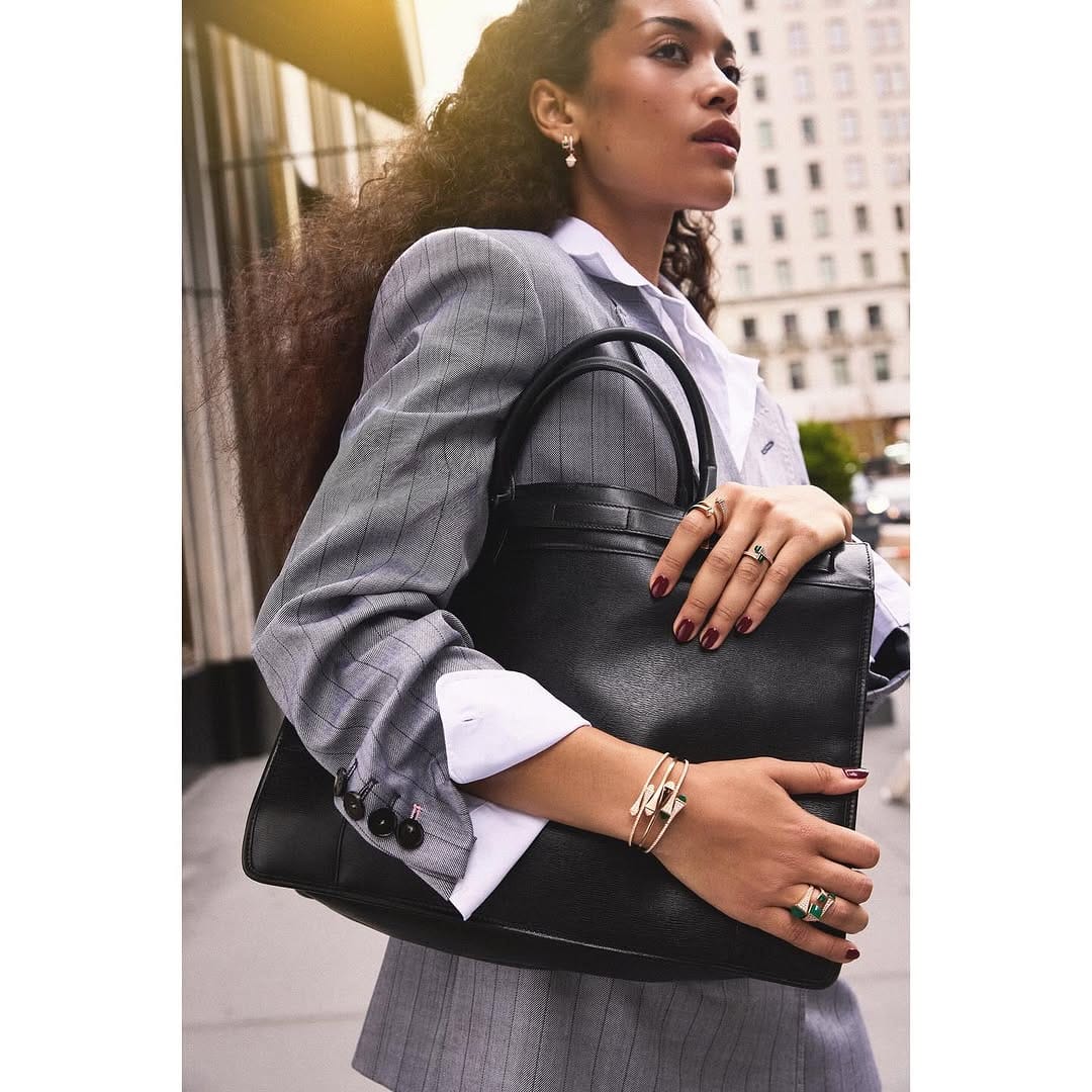 Post 5 by 𝐀𝐍𝐃𝐑𝐄𝐒 𝐃𝐄 𝐋𝐀𝐑𝐀 on Instagram (image)
