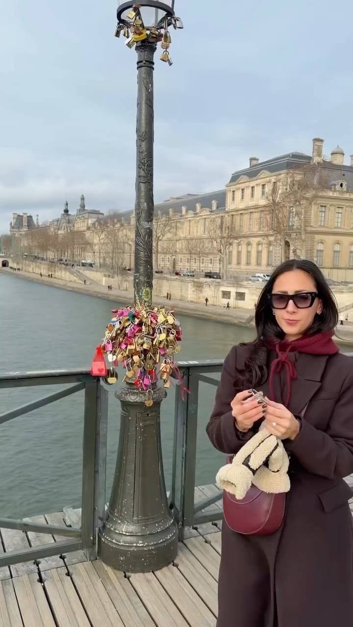 Post 4 by Camilla Smith on Instagram (video)