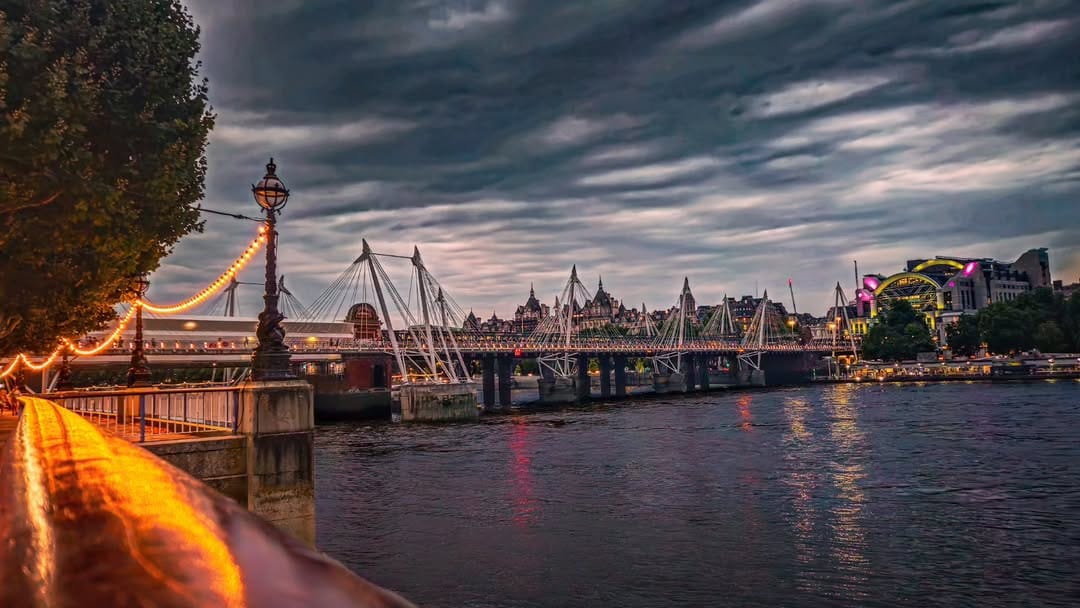 Post 3 by Amin on Instagram (image)