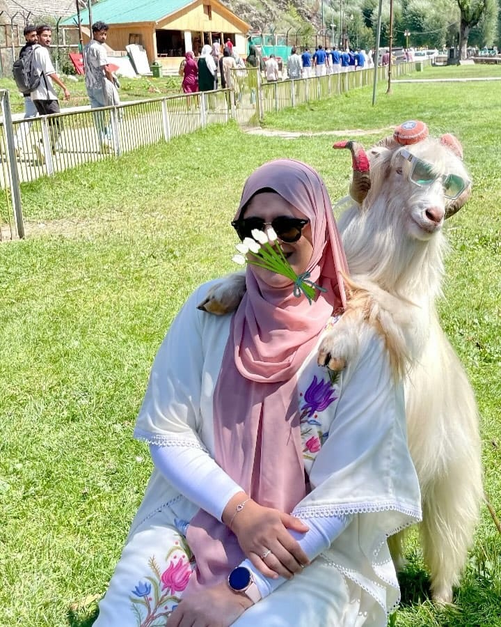 Post 6 by The Travelling Orthodontist 🦷 on Instagram (carousel)