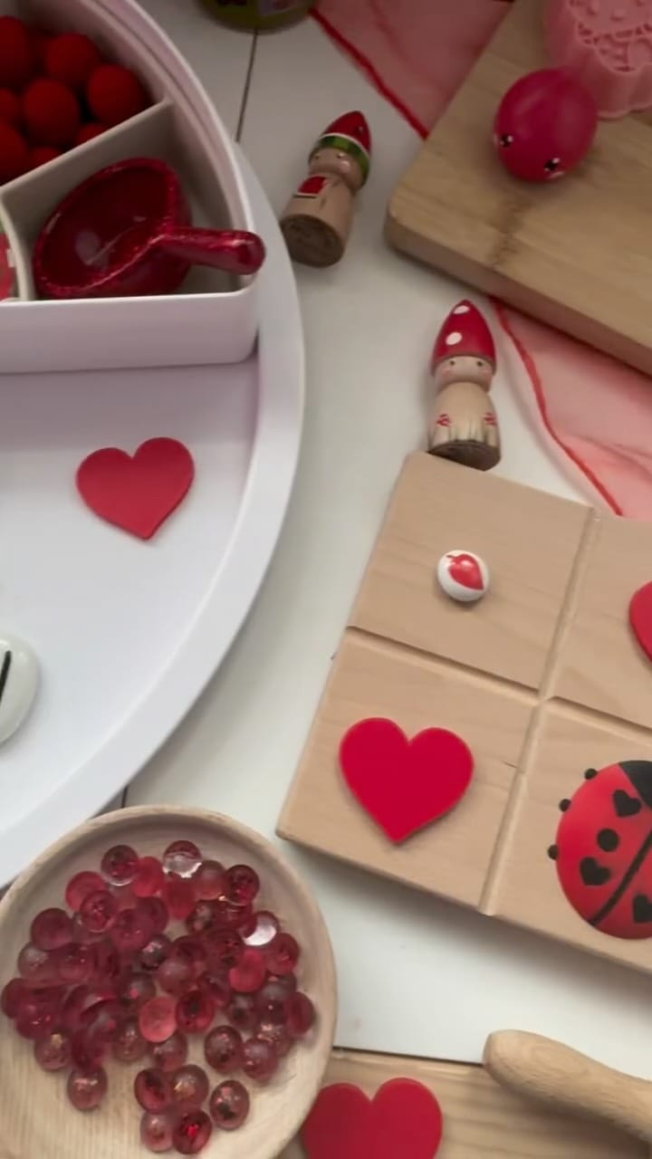 Post 3 by Kate Blundell on Instagram (video)