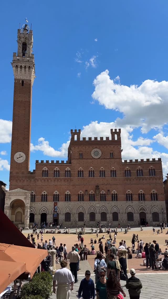 Post 3 by Elena Meola | Travel Creator | Italia 🇮🇹 on Instagram (video)