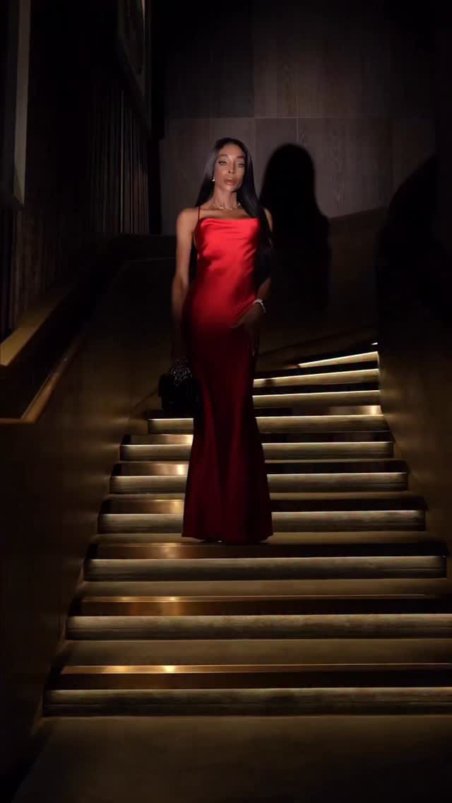 Post 3 by Je Zen Levia on Instagram (video)