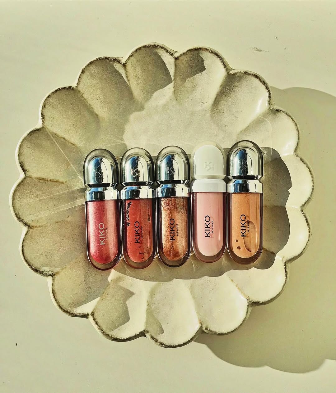 Post 3 by Simona on Instagram (image)