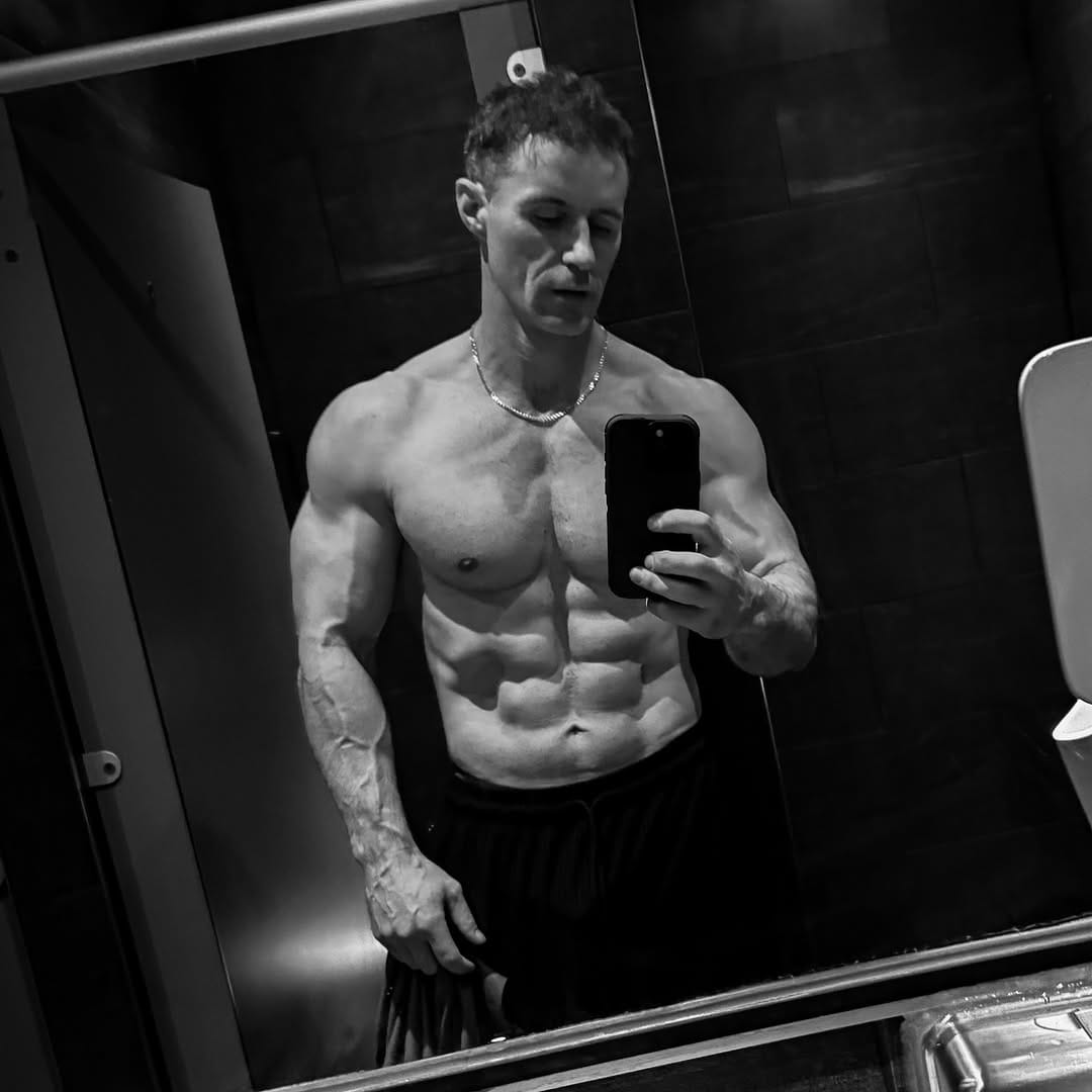 Post 3 by Fitness Photography & Videography on Instagram (carousel)