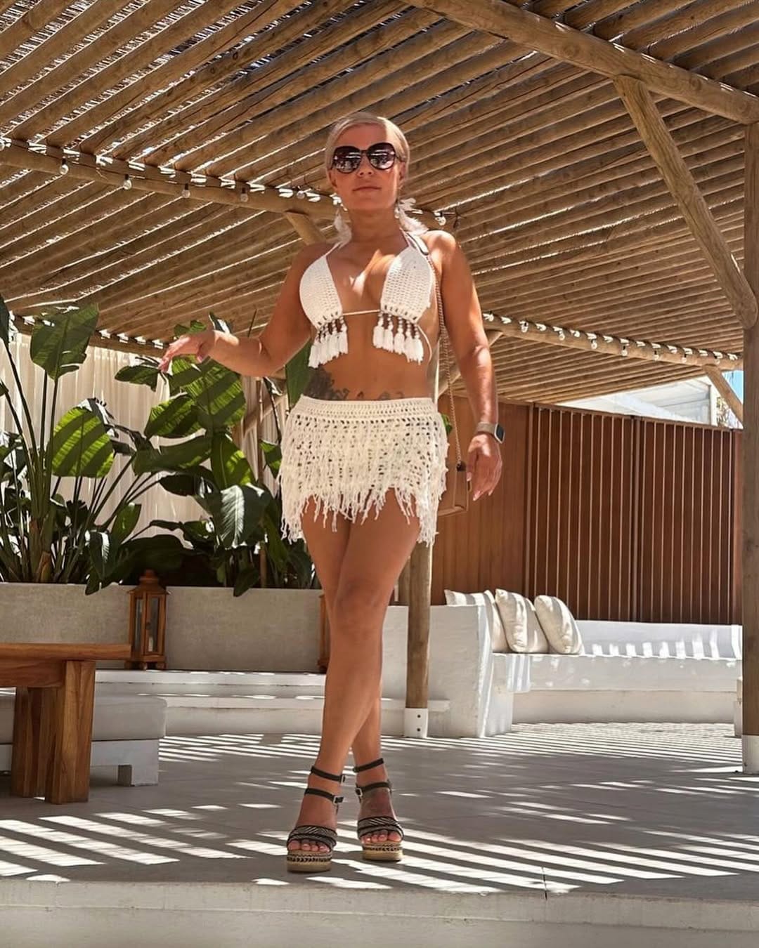 Post 9 by Iva on Instagram (carousel)