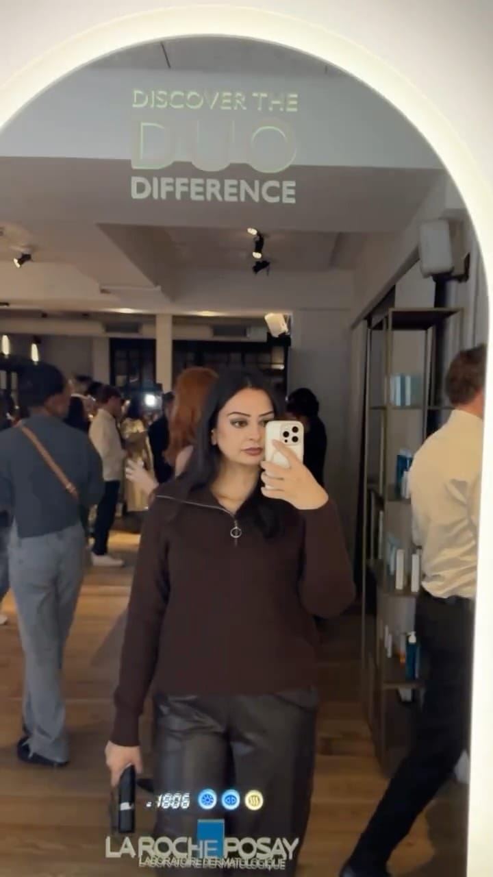 Post 7 by Rosie on Instagram (video)