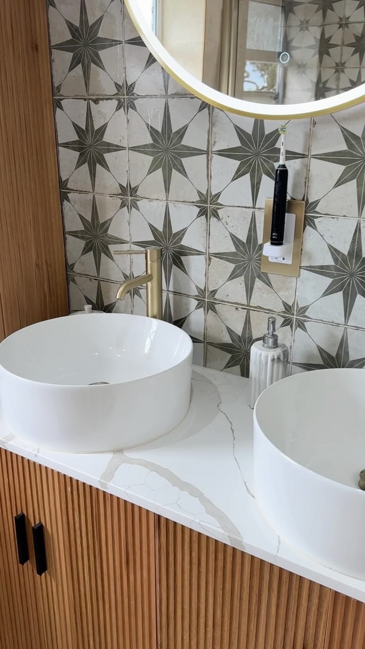 Post 9 by Liverpool UK Interior Blogger | Bold Colours & Leopard Print on Instagram (video)