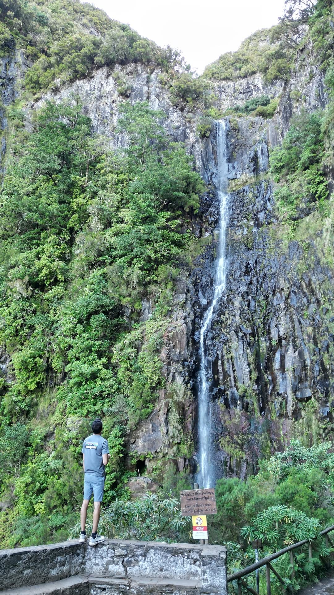 Post 3 by 𝙀𝙙 𝙈𝙩𝙯 | Travel Creator on Instagram (video)