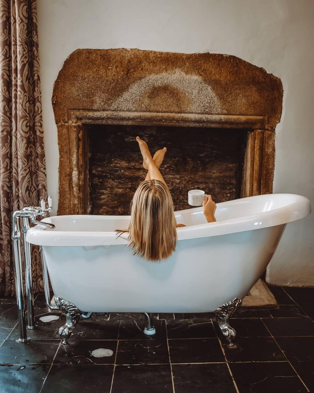Post 5 by Esme & Zac ♡ Travel Couple on Instagram (image)
