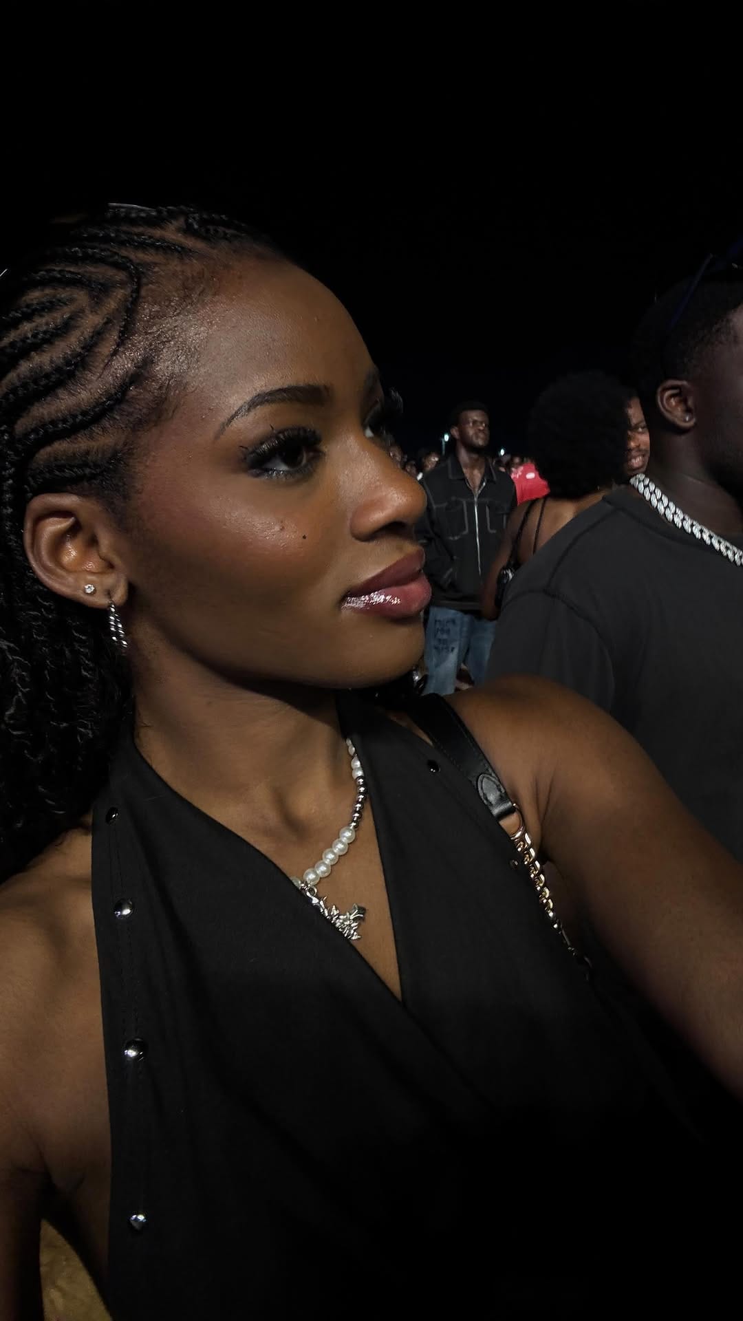 Post 5 by Ibiso dw🇳🇬 (uh-bee-so) on Instagram (video)