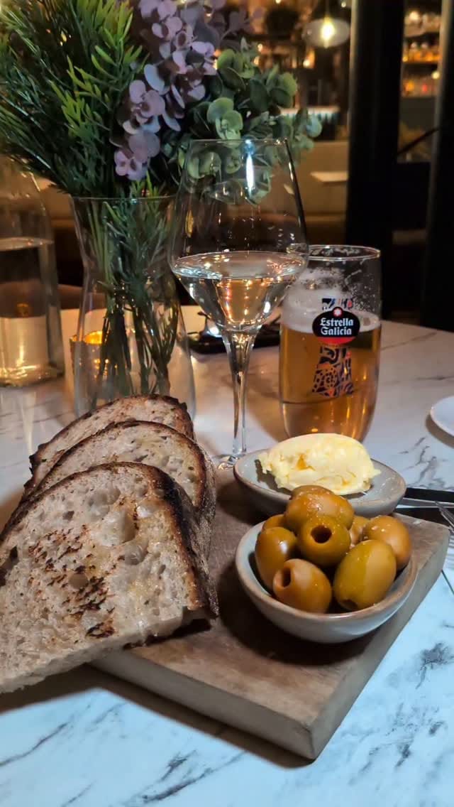 Post 1 by Cat | Glasgow Foodelicious on Instagram (video)