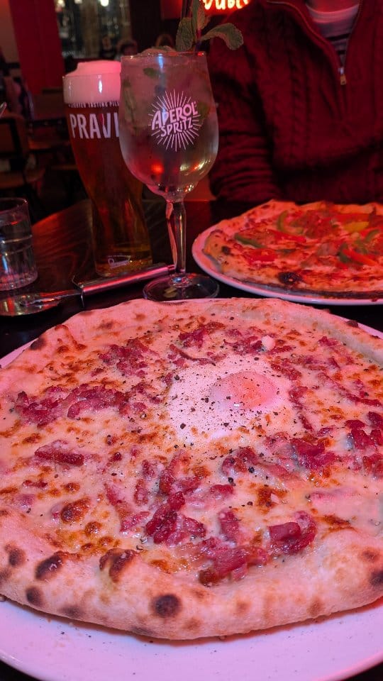 Post 3 by Cat | Glasgow Foodelicious on Instagram (video)