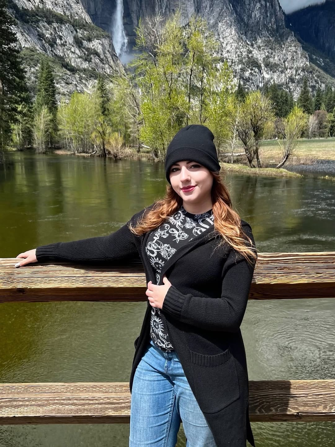Post 2 by Sammi 🎗️ on Instagram (carousel)