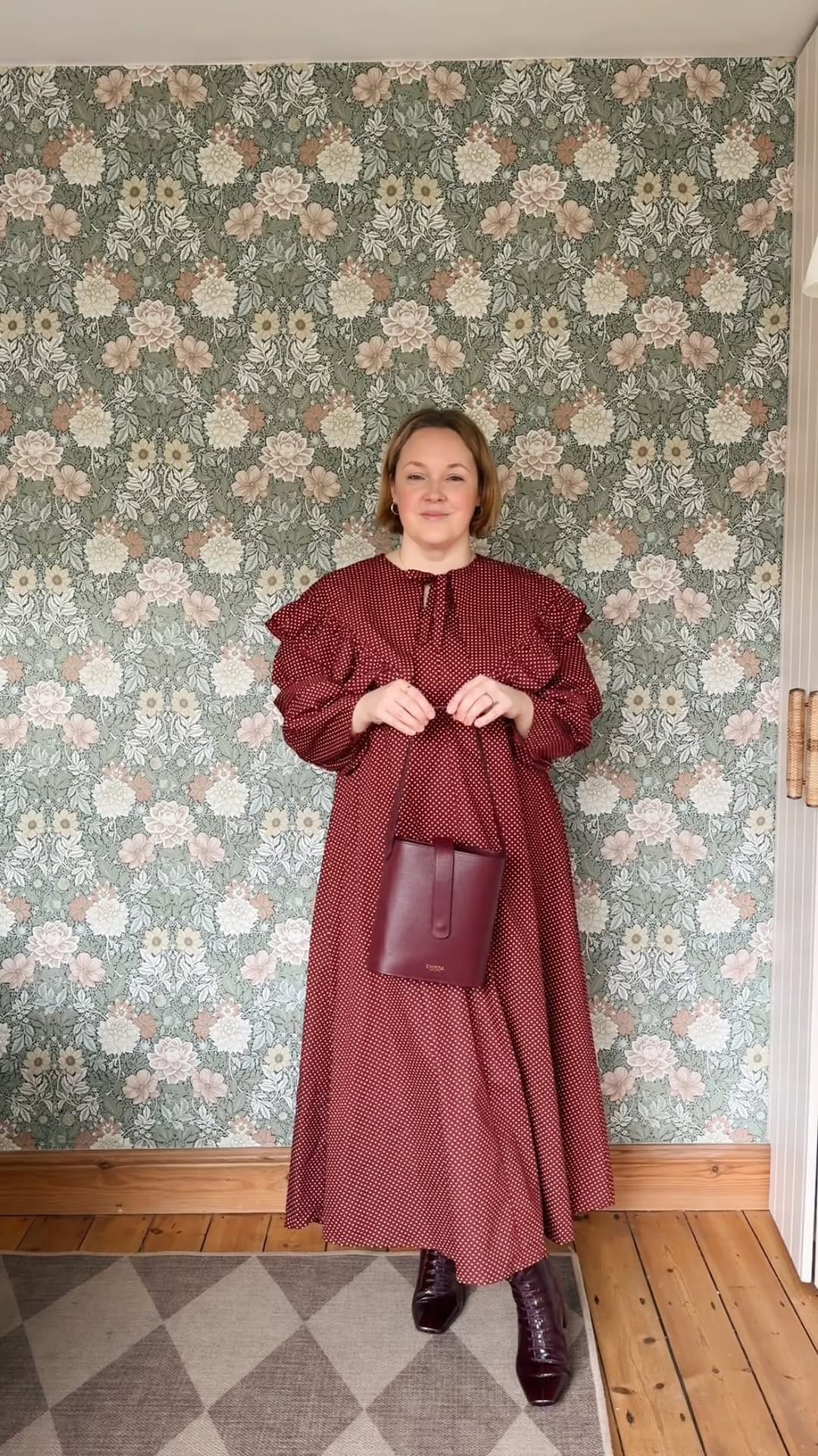 Post 4 by Charlotte Jacklin on Instagram (video)