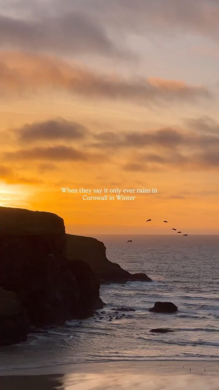 Post 5 by ROBYN POPPY on Instagram (video)