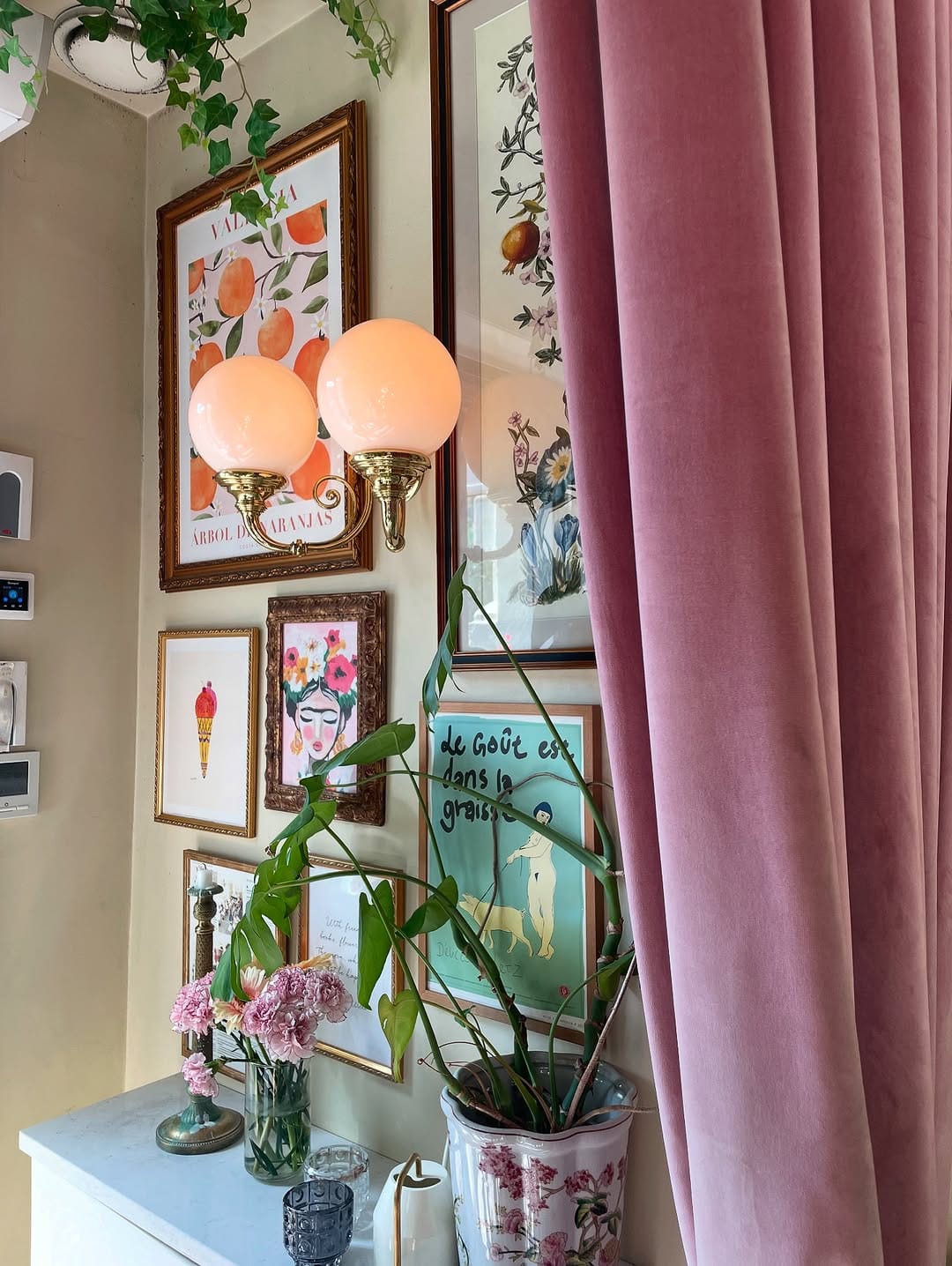 Post 9 by Louise 🐰💗 on Instagram (carousel)