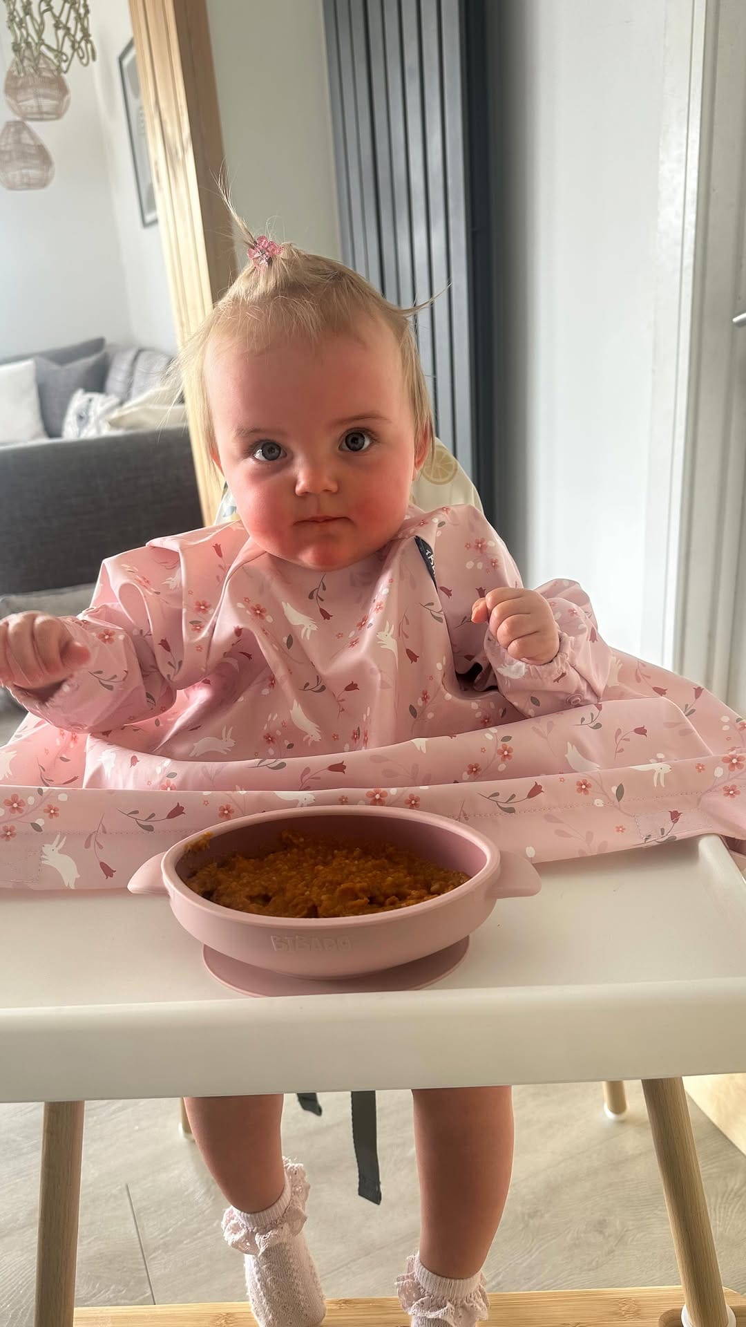 Post 4 by Georgina Russell on Instagram (video)