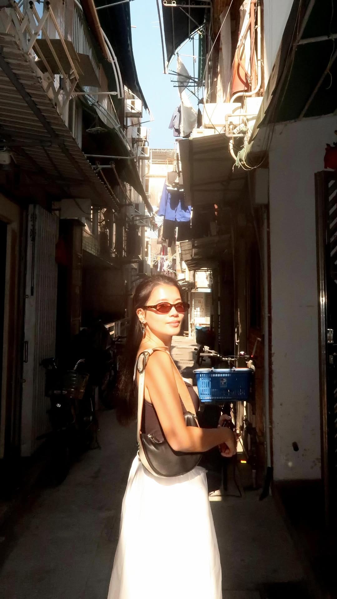 Post 2 by Chantelle on Instagram (video)
