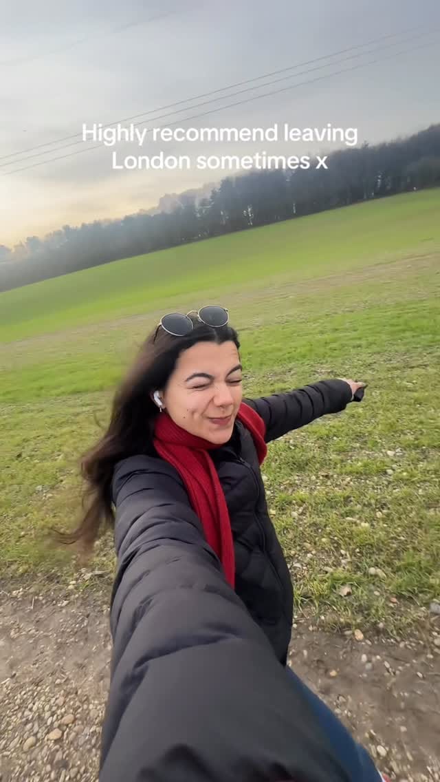 Post 4 by Rosie | Brunch in the Sun on Instagram (video)
