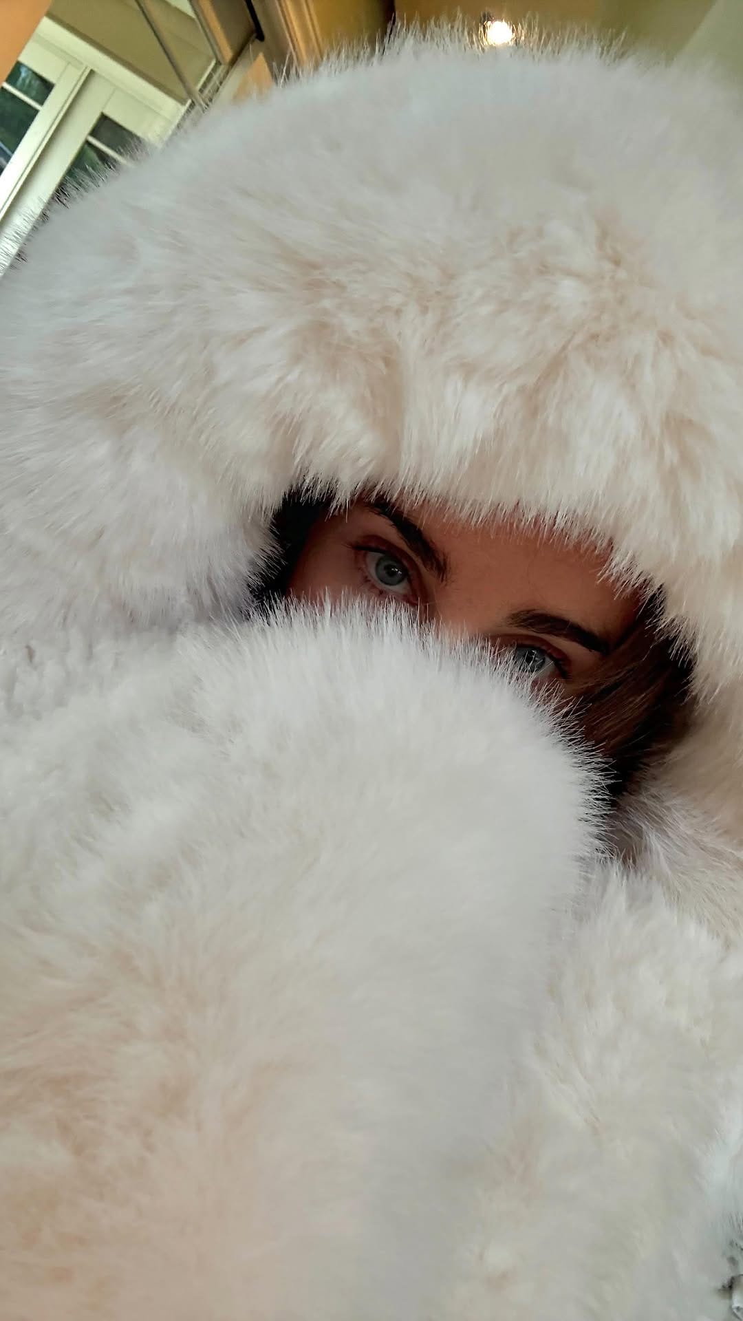 Post 6 by Sienna Santer on Instagram (video)