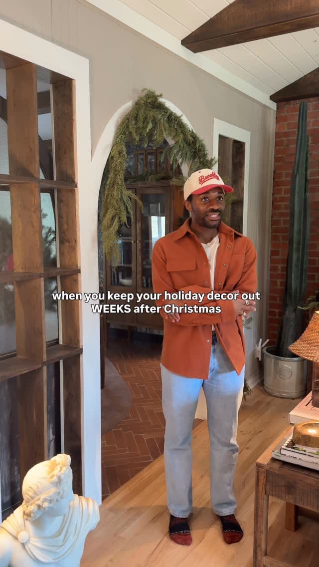 Post 4 by Joel Moore-Hagan on Instagram (video)