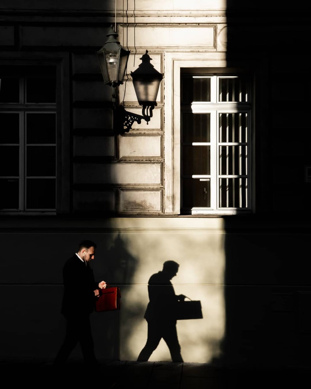 Post 10 by Adam Lang on Instagram (image)