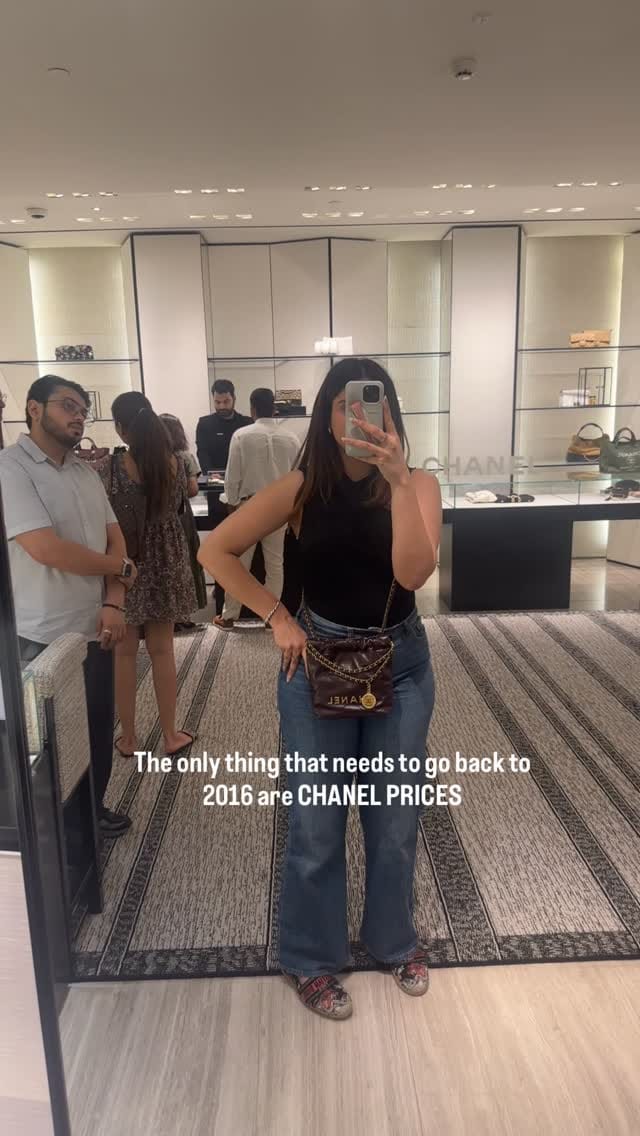 Post 1 by Asna Oberoi on Instagram (video)