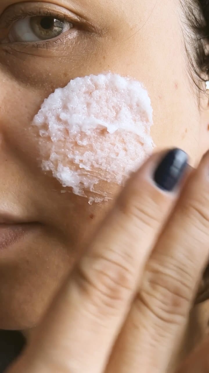 Post 8 by Aline Budzyn on Instagram (video)