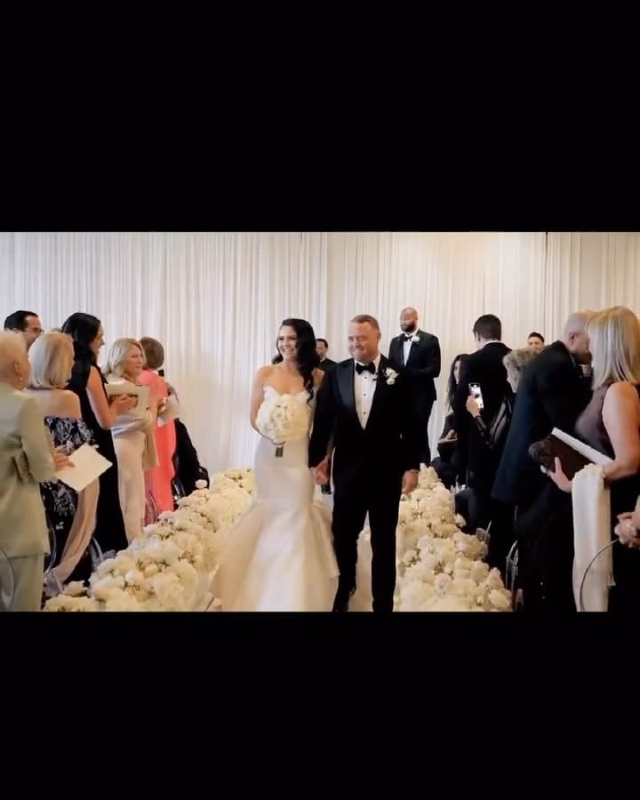 Post 5 by Andrew Rogers on Instagram (video)