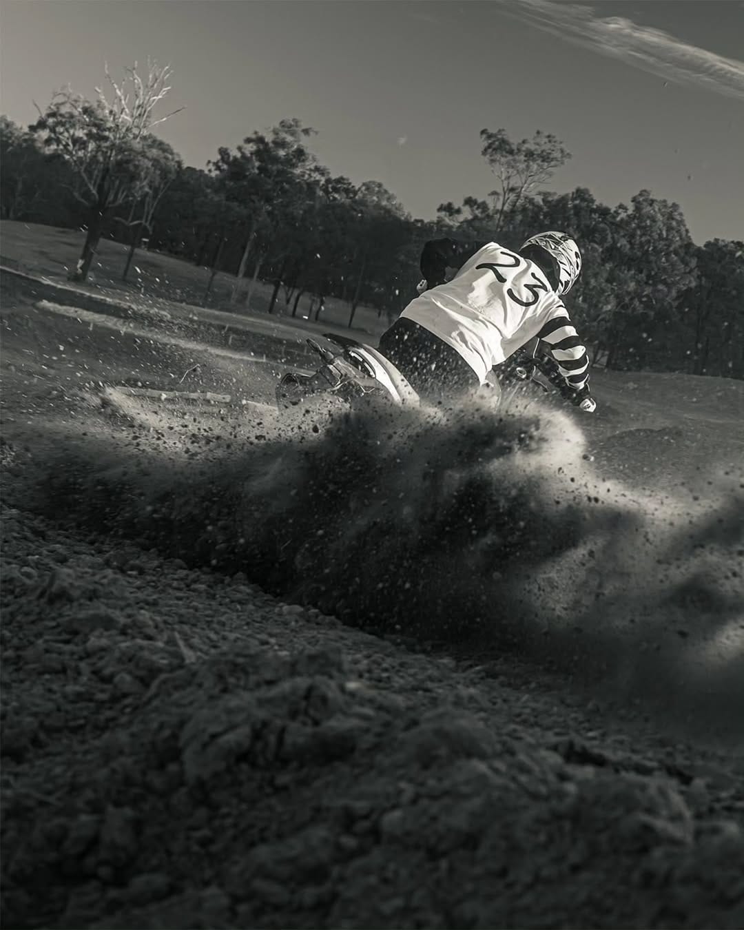 Post 9 by Brad Longworth - Melbourne Photographer on Instagram (carousel)