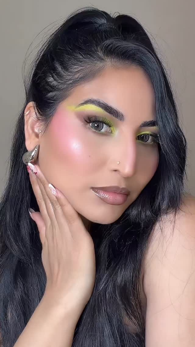 Post 8 by Heena Sanghera on Instagram (video)