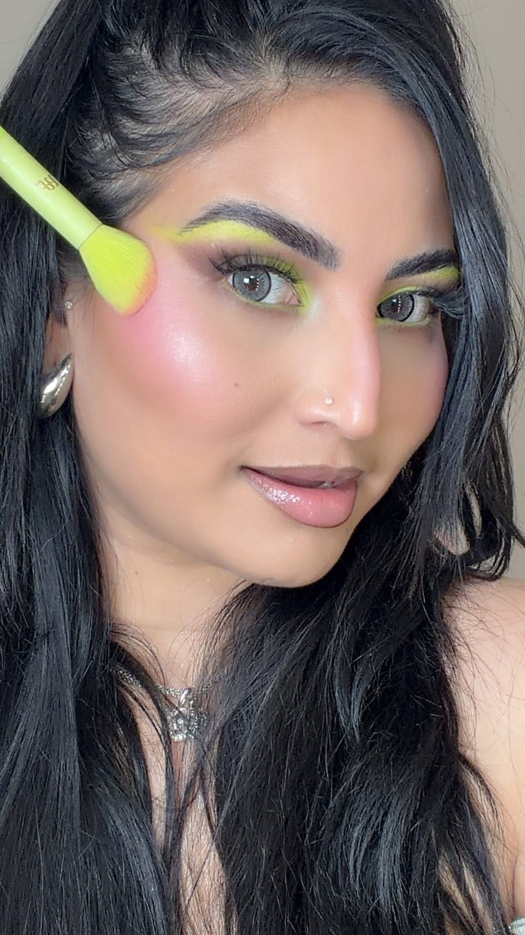 Post 10 by Heena Sanghera on Instagram (video)