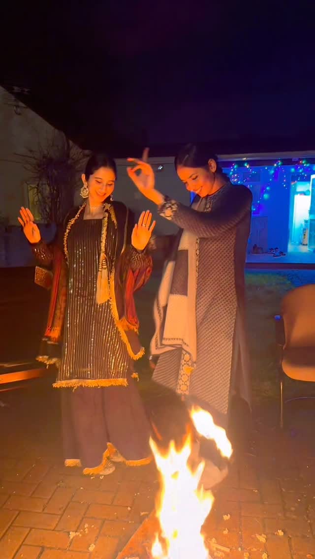 Post 1 by 𝐈𝐓𝐒 𝐌𝐄 𝐕𝐀𝐍𝐒𝐇𝐈𝐓𝐀🧿 on Instagram (video)