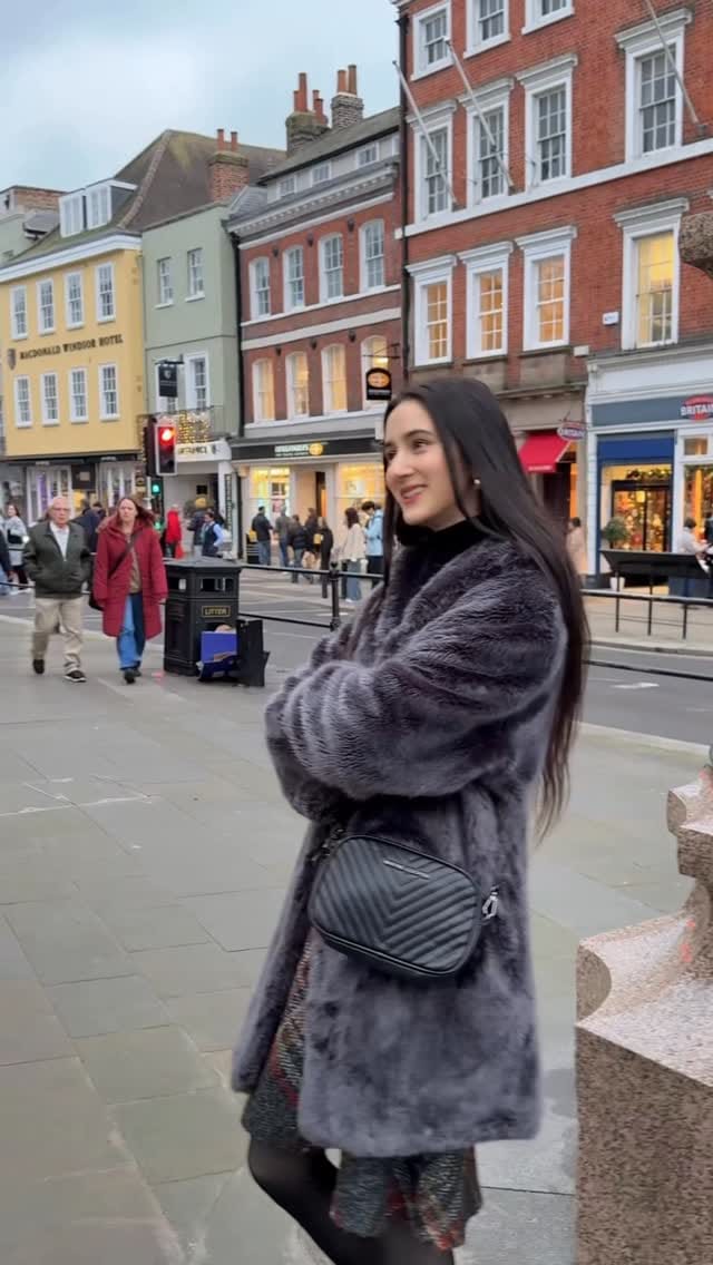 Post 8 by 𝐈𝐓𝐒 𝐌𝐄 𝐕𝐀𝐍𝐒𝐇𝐈𝐓𝐀🧿 on Instagram (video)