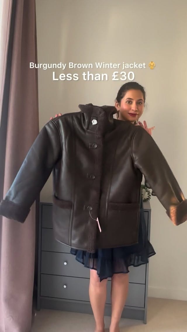 Post 8 by Komal Tanwani on Instagram (video)