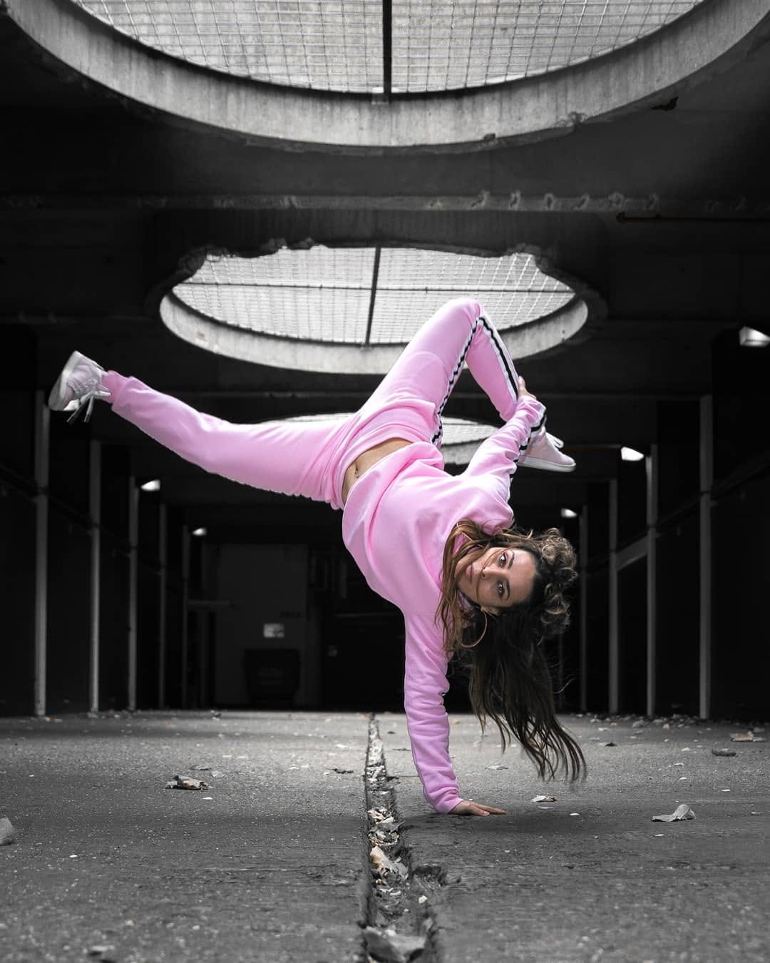 Post 10 by Lana Corina 🇷🇴🇬🇧 on Instagram (image)