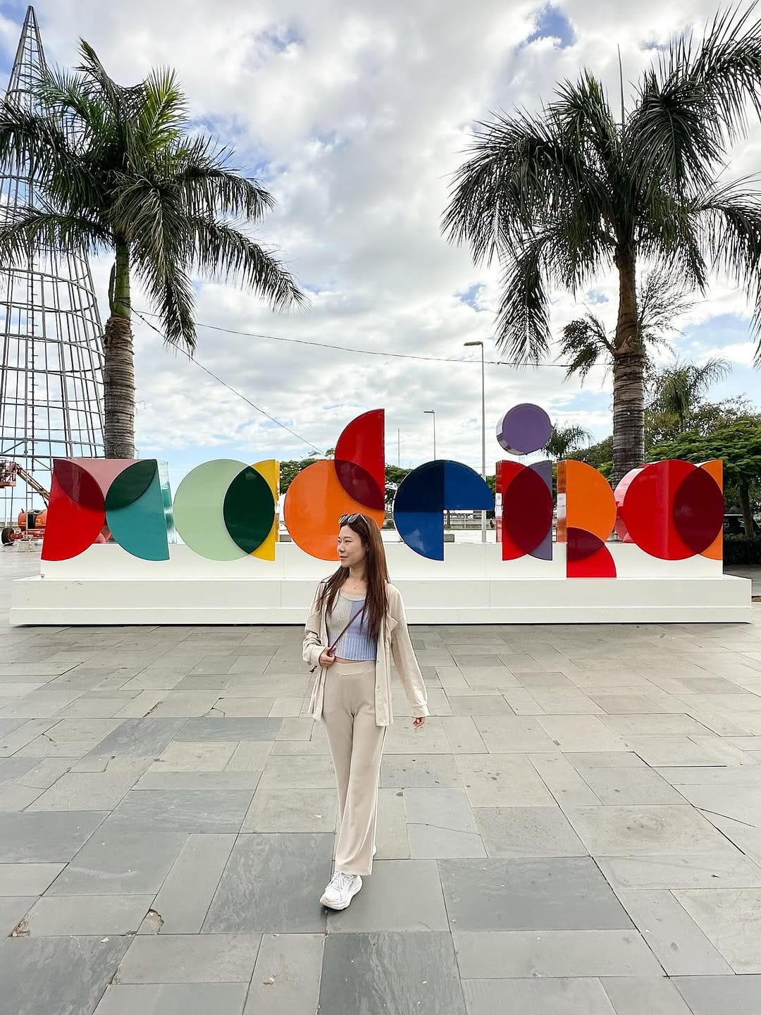Post 1 by 윤정 Yoon | Travel Blogger on Instagram (carousel)