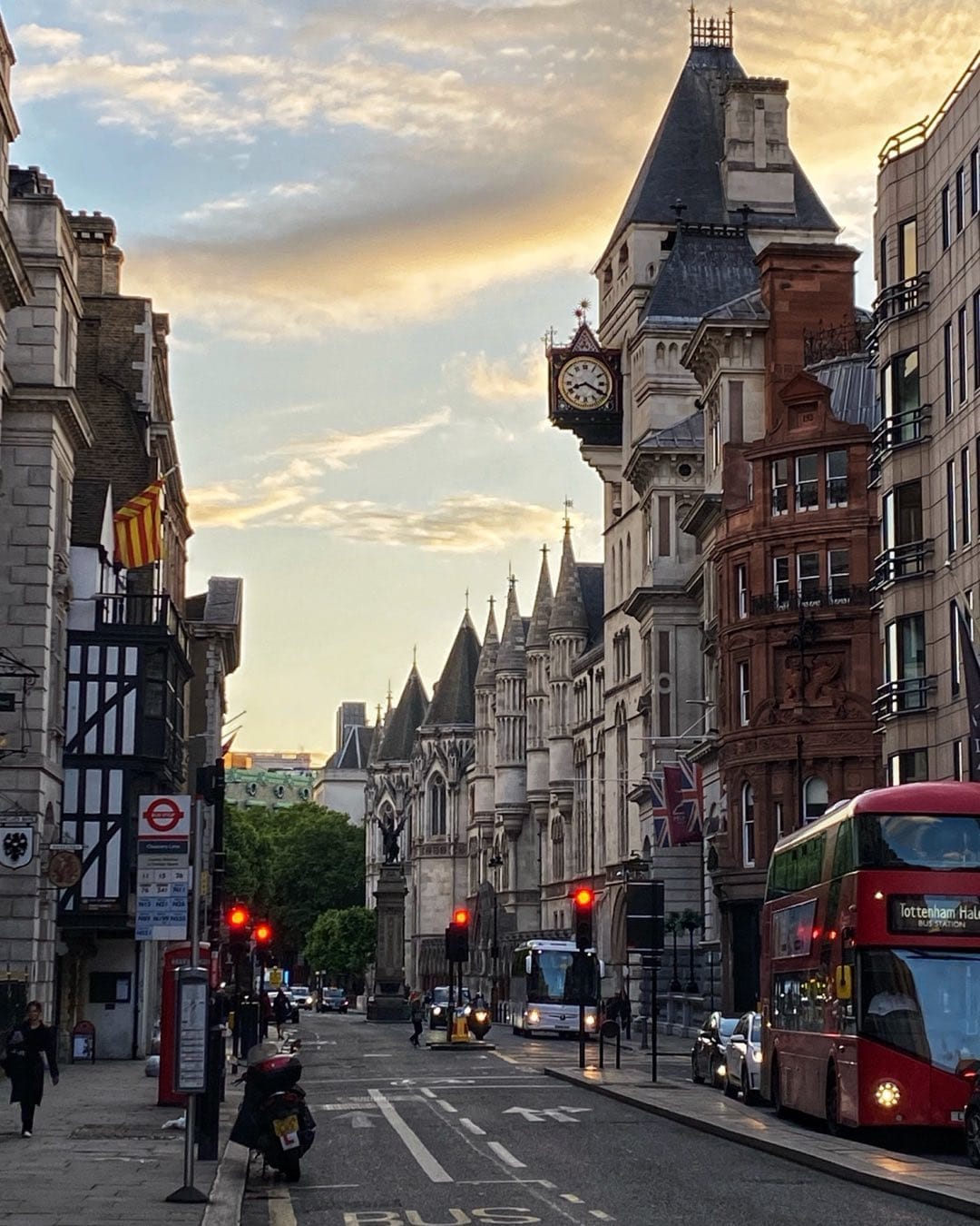 Post 7 by Travel Outlines on Instagram (image)