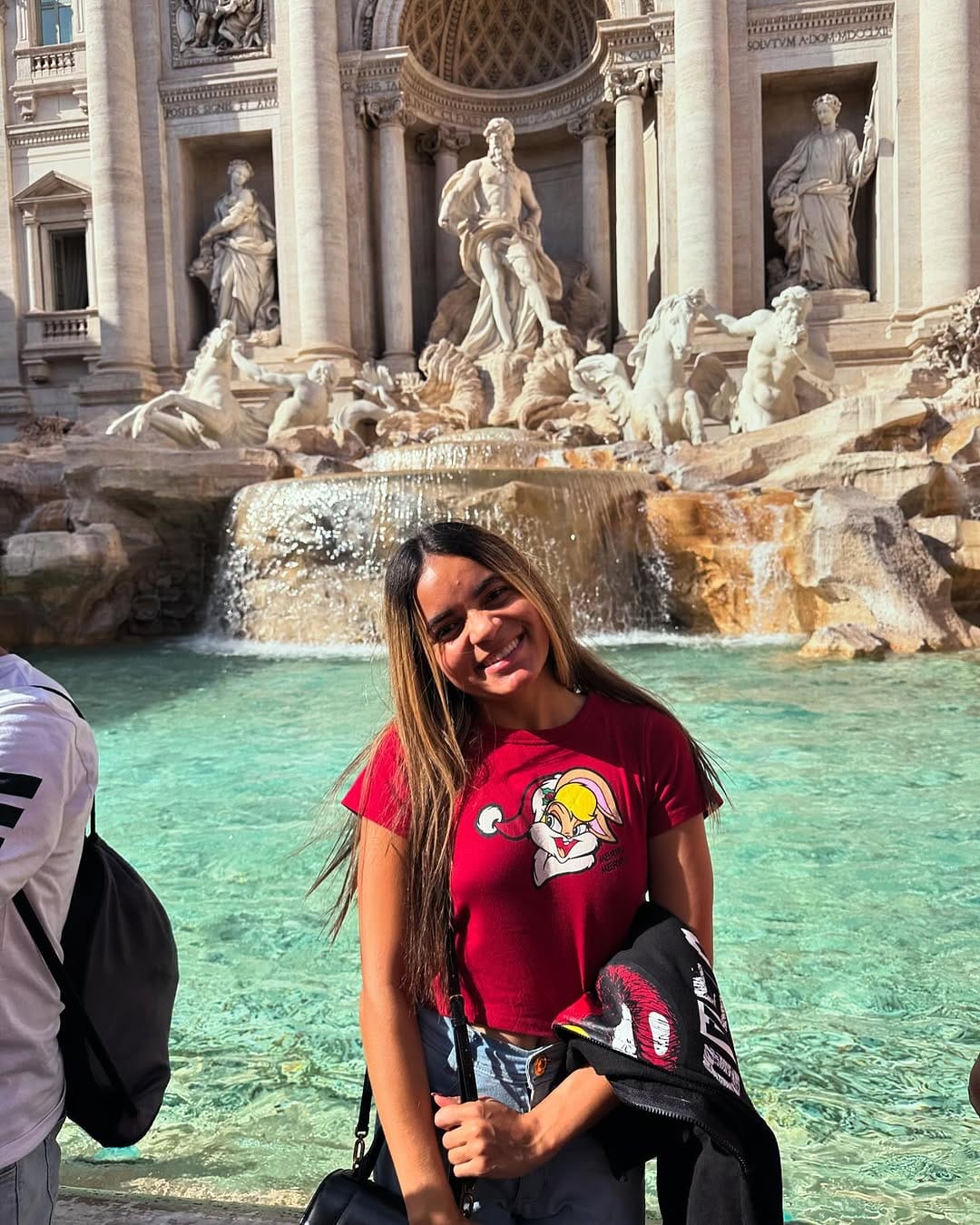 Post 5 by Giovanna Carla on Instagram (carousel)