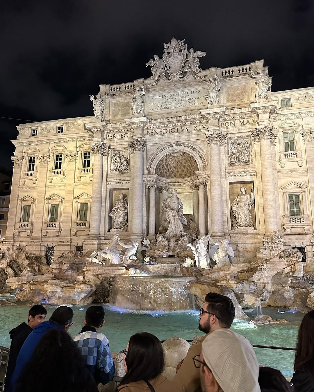 Post 9 by Giovanna Carla on Instagram (carousel)