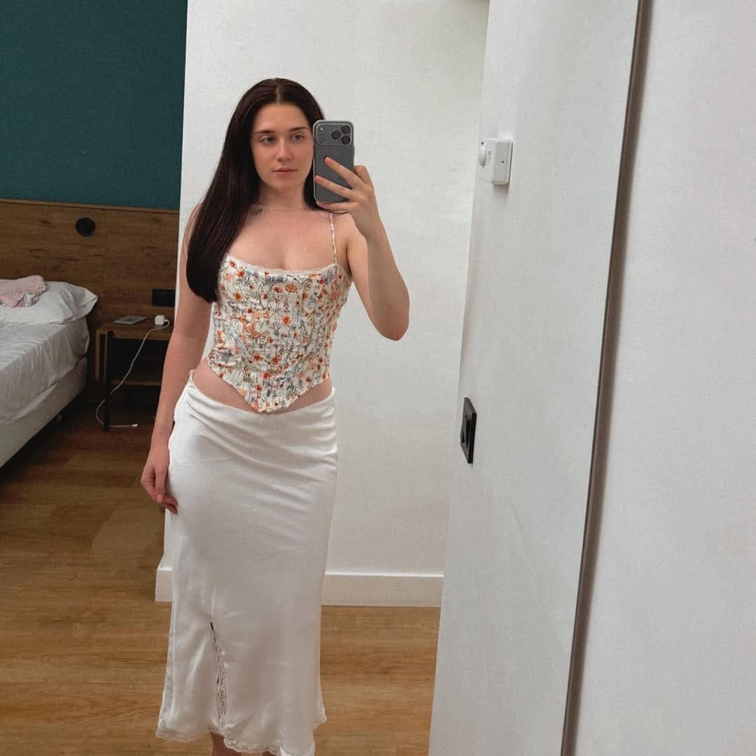 Post 3 by Gemma Lacey 🖤 on Instagram (carousel)