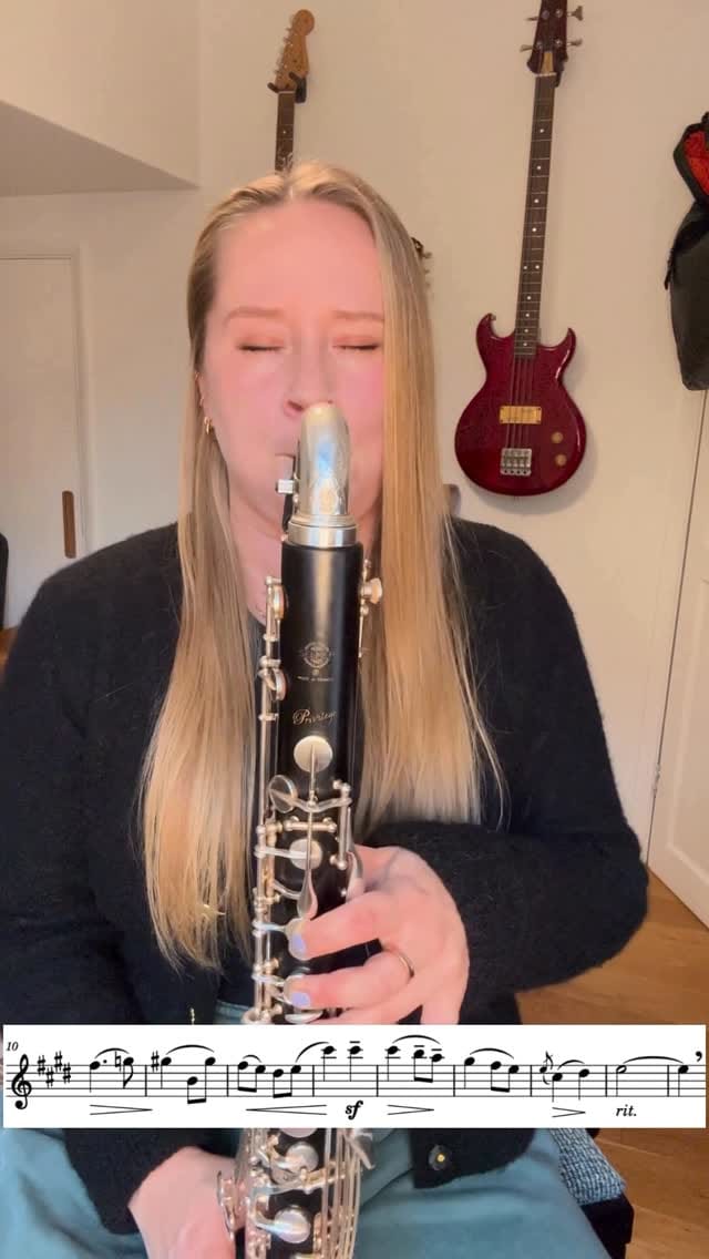 Post 8 by Hannah Shilvock | bass clarinet & yoga on Instagram (video)