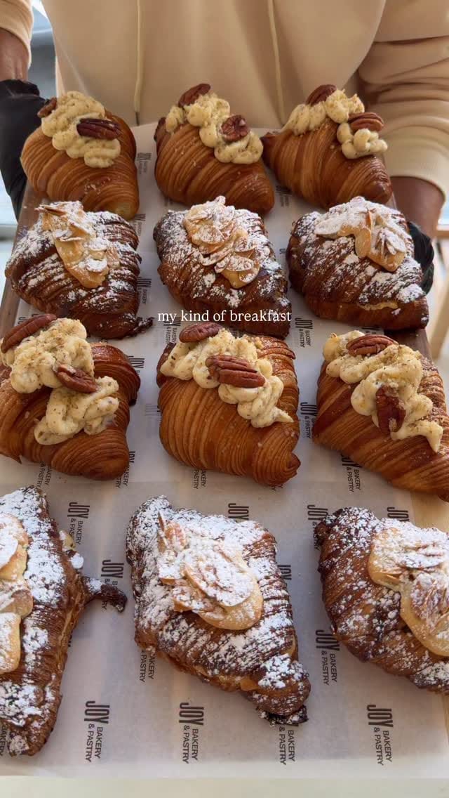 Post 6 by AR | London food, places & life on Instagram (video)